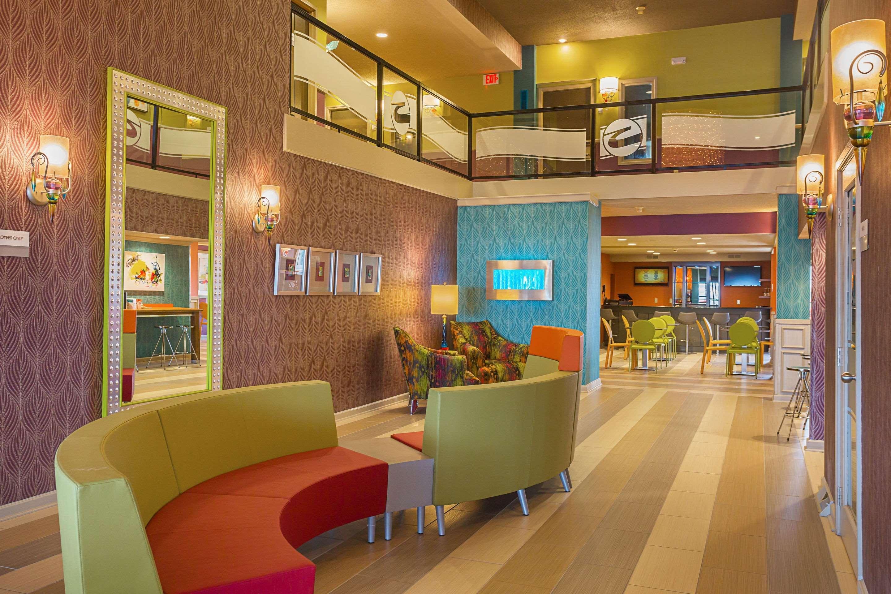 Clarion Inn & Suites Evansville Ngoại thất bức ảnh